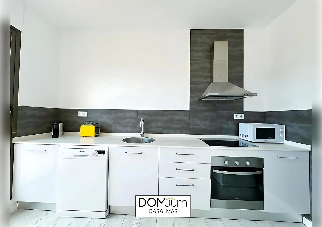 Domuum Holidays -Casalmar Family Home Salou