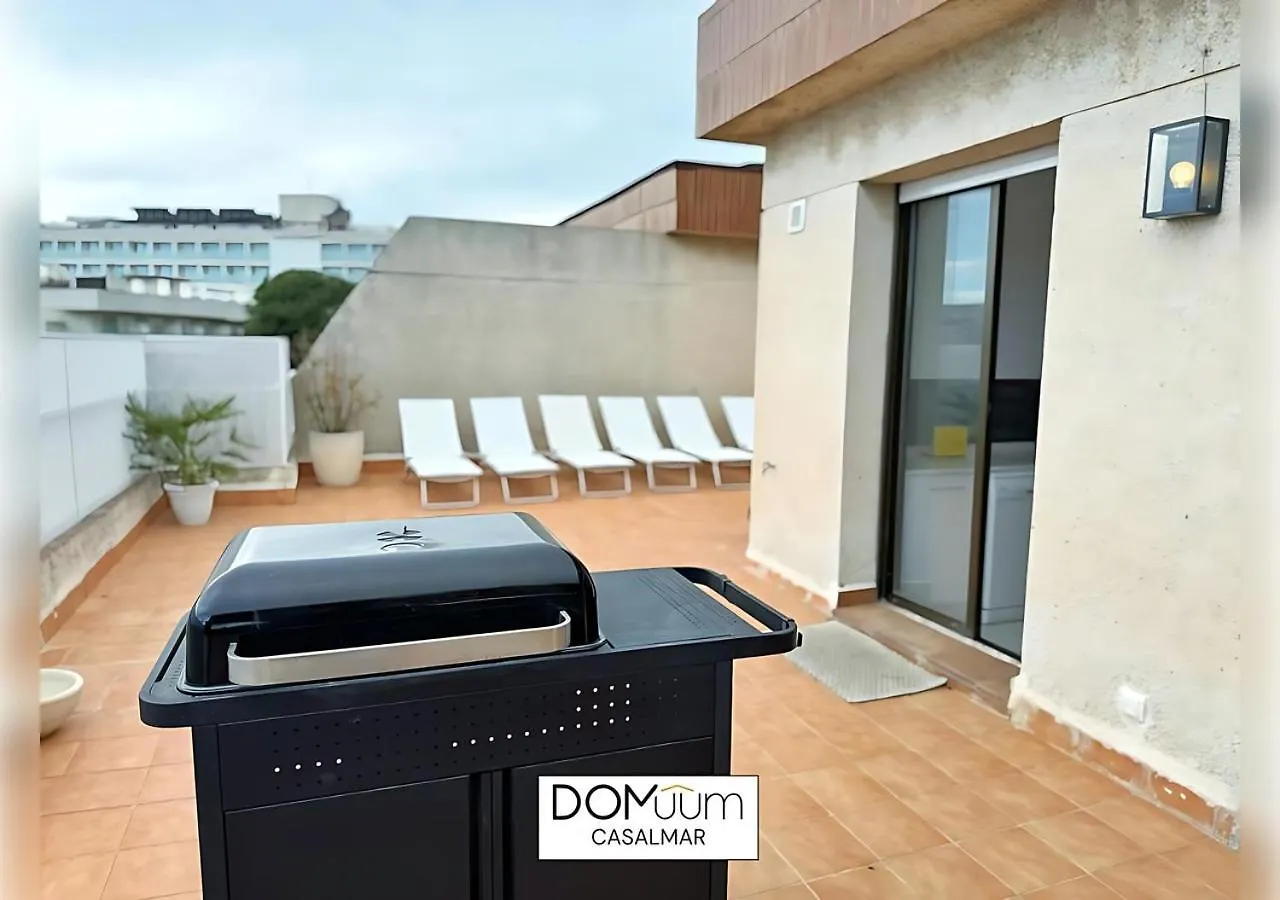 Domuum Holidays -Casalmar Family Home Salou 0*,  Spanyolország
