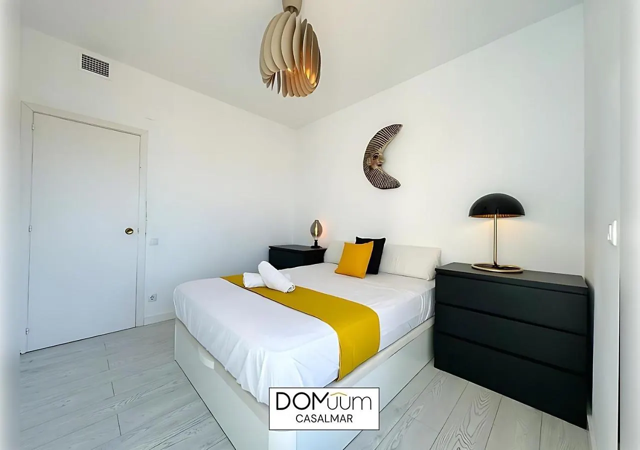 Domuum Holidays -Casalmar Family Home Салоу