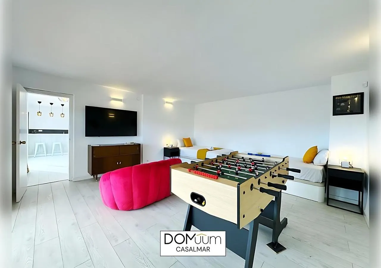 Domuum Holidays -Casalmar Family Home Салоу