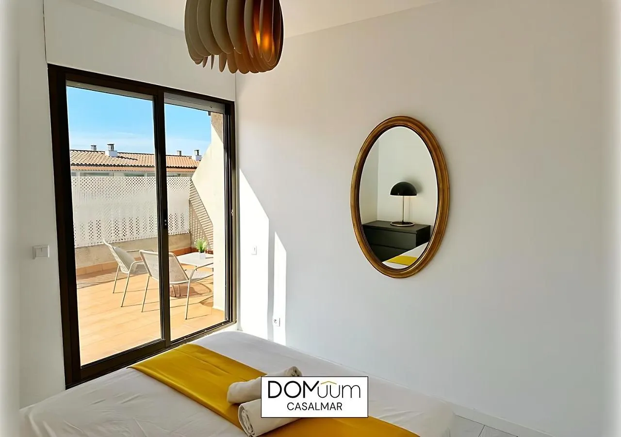 Апартаменты Domuum Holidays -Casalmar Family Home Салоу
